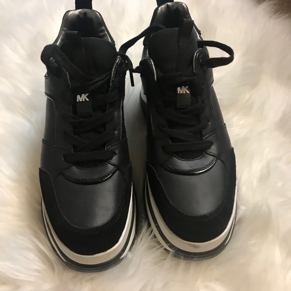 Michael Kors sneakers - Picture 3 of 5
